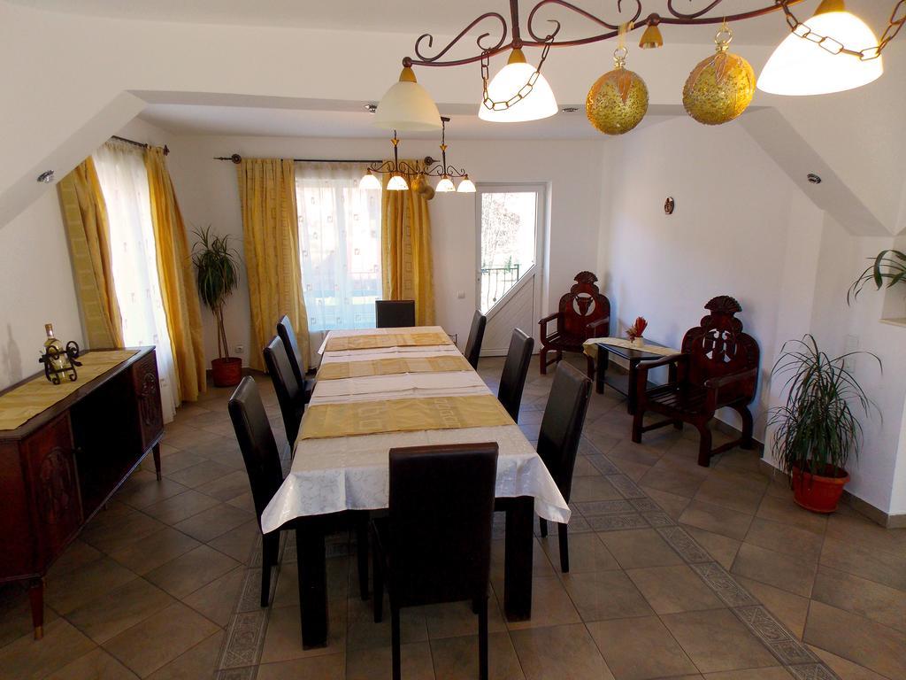 Casa Olteanu Pension Moieciu de Jos Εξωτερικό φωτογραφία