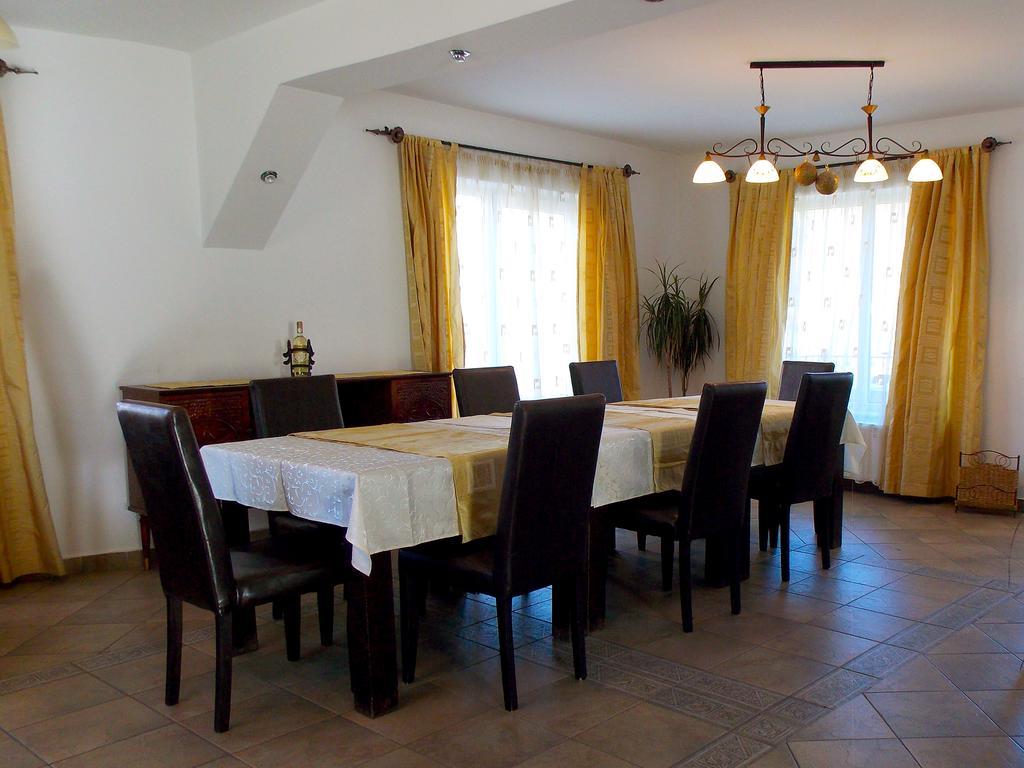 Casa Olteanu Pension Moieciu de Jos Εξωτερικό φωτογραφία
