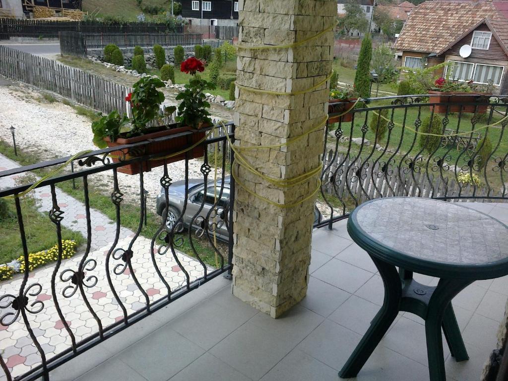 Casa Olteanu Pension Moieciu de Jos Δωμάτιο φωτογραφία